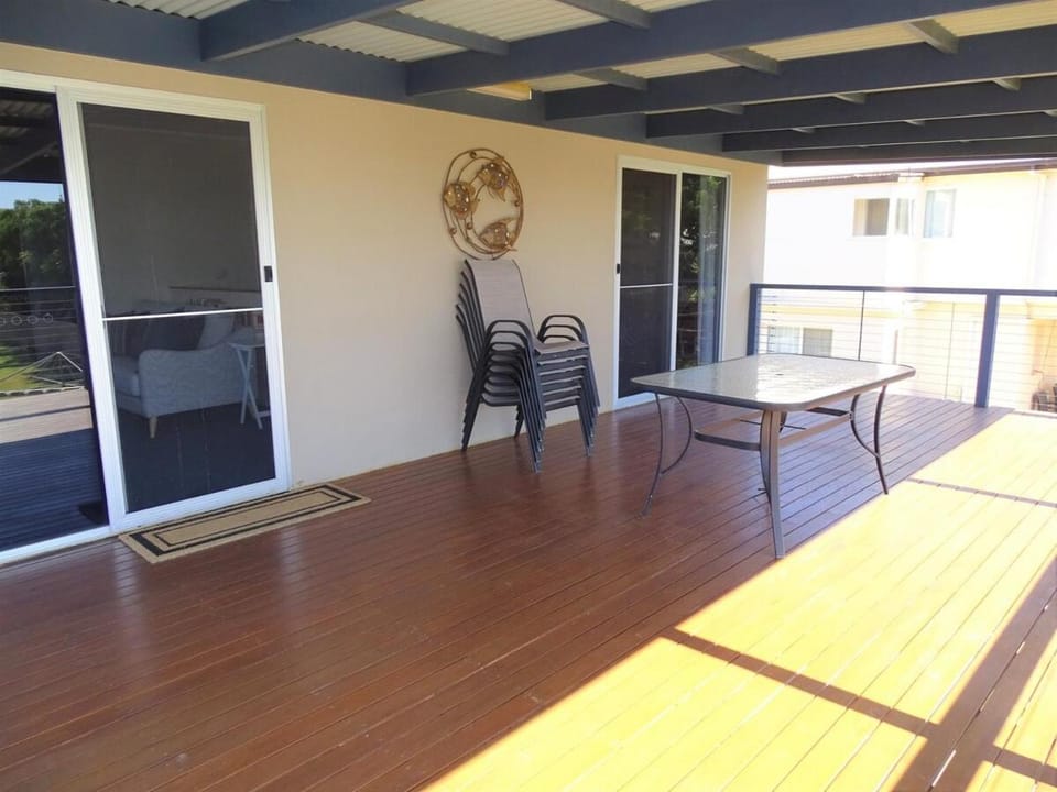 Serenity By The Sea House in Port Hughes