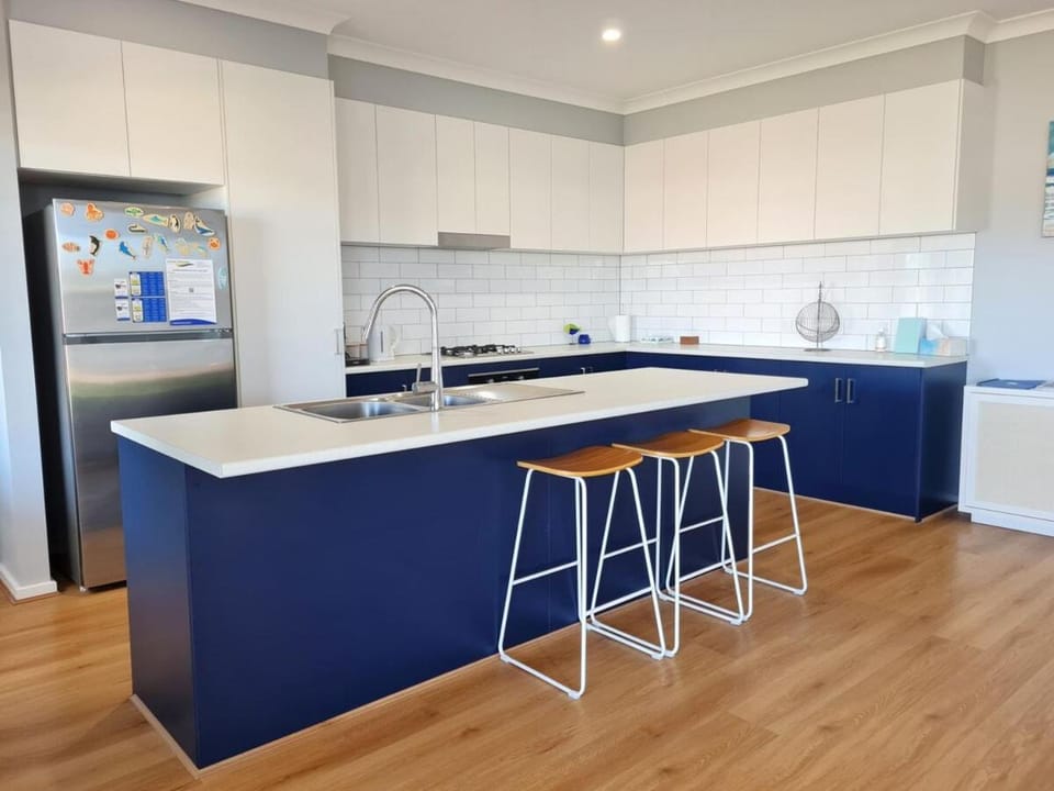Sun of a Beach House in Moonta Bay