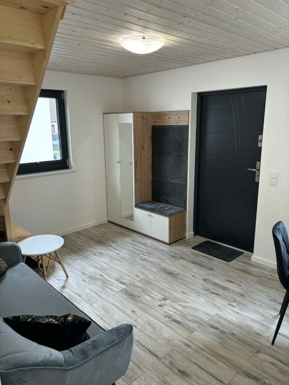 Living room, Seating area, wardrobe