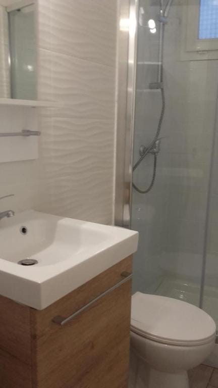 Shower, Toilet, Bathroom