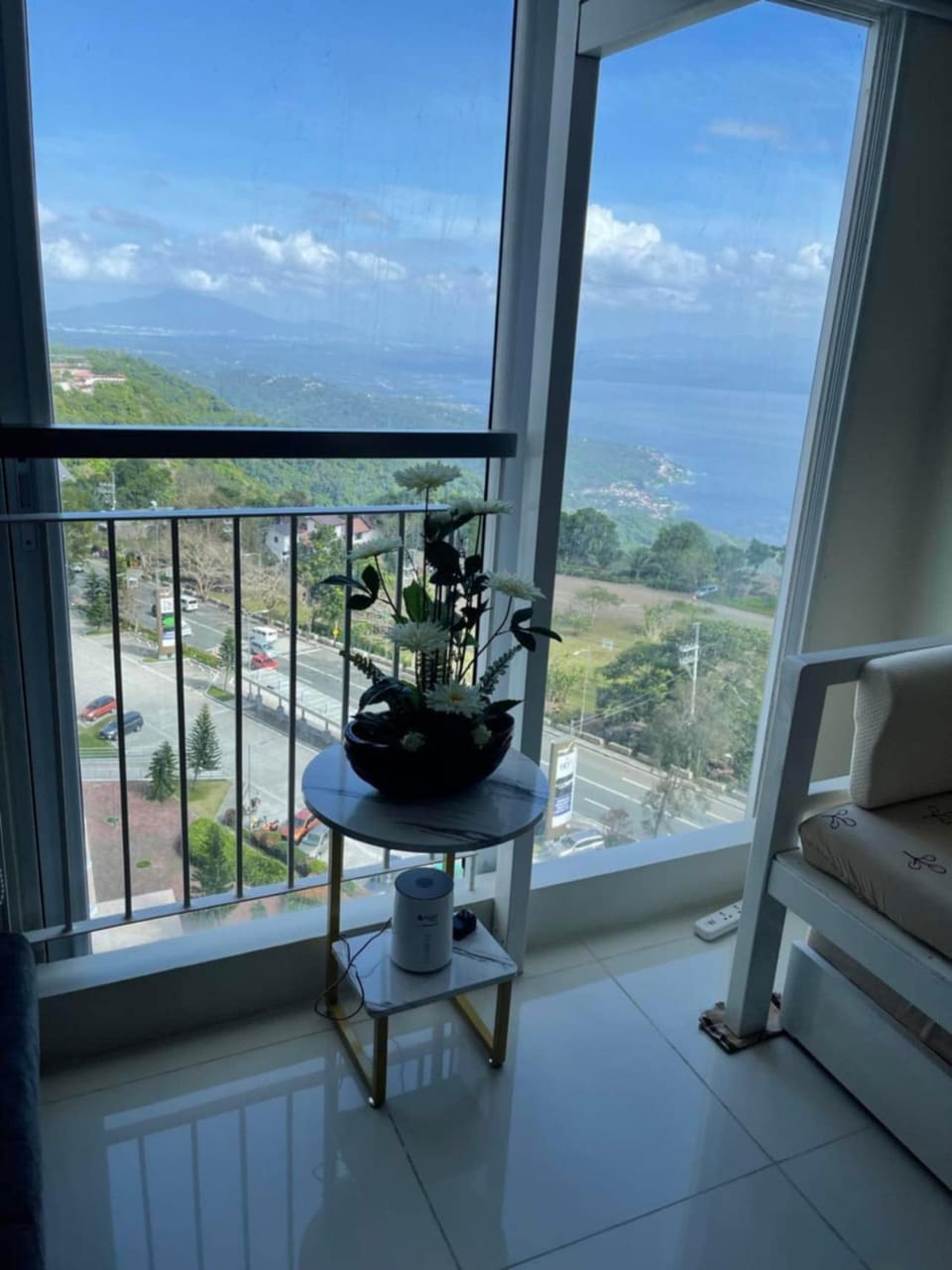 Mountain view, Sea view