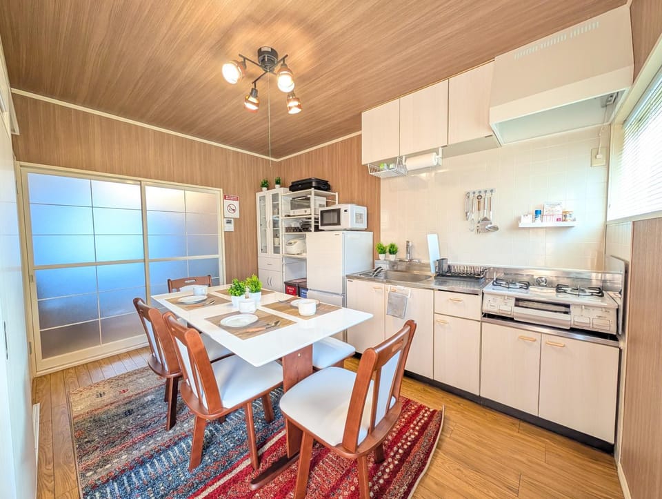 Food and drinks, Dining area, kitchen