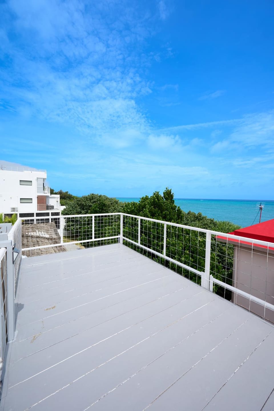海辺の古民家 Hug House in Okinawa Prefecture