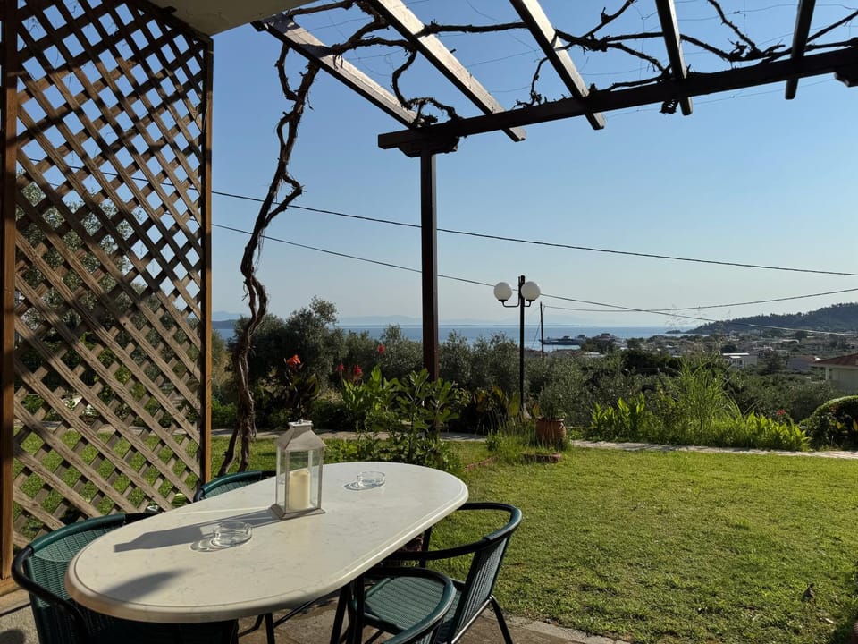 Davanos House Apartment in Thasos