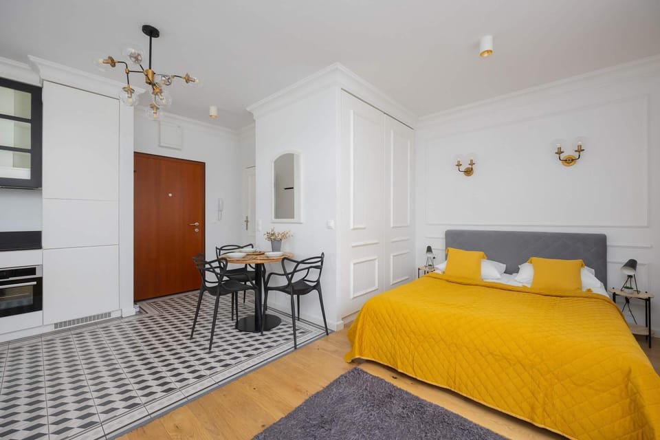 Bed, Kitchen or kitchenette, Living room, Photo of the whole room, Seating area, Dining area, Bedroom, wardrobe