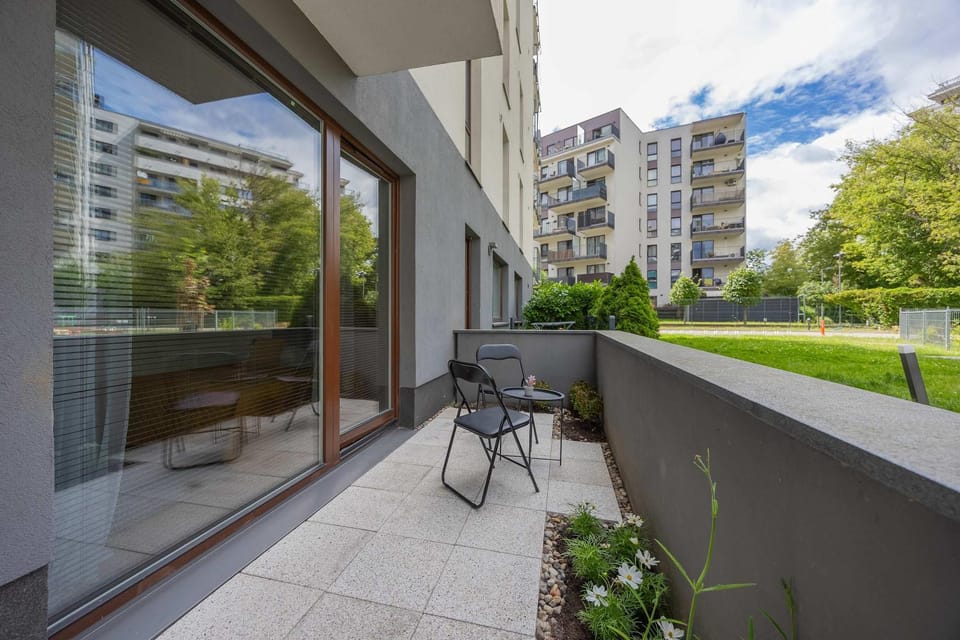 Property building, Day, View (from property/room), Balcony/Terrace