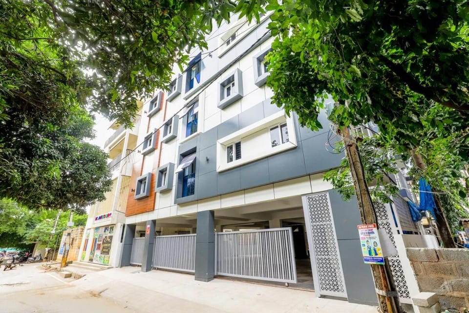 1Bhk near Manyata tech park - Airport road 307 Apartment in Bengaluru