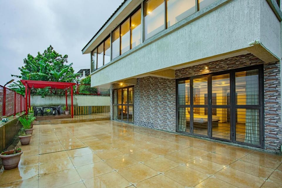 Property building, Balcony/Terrace