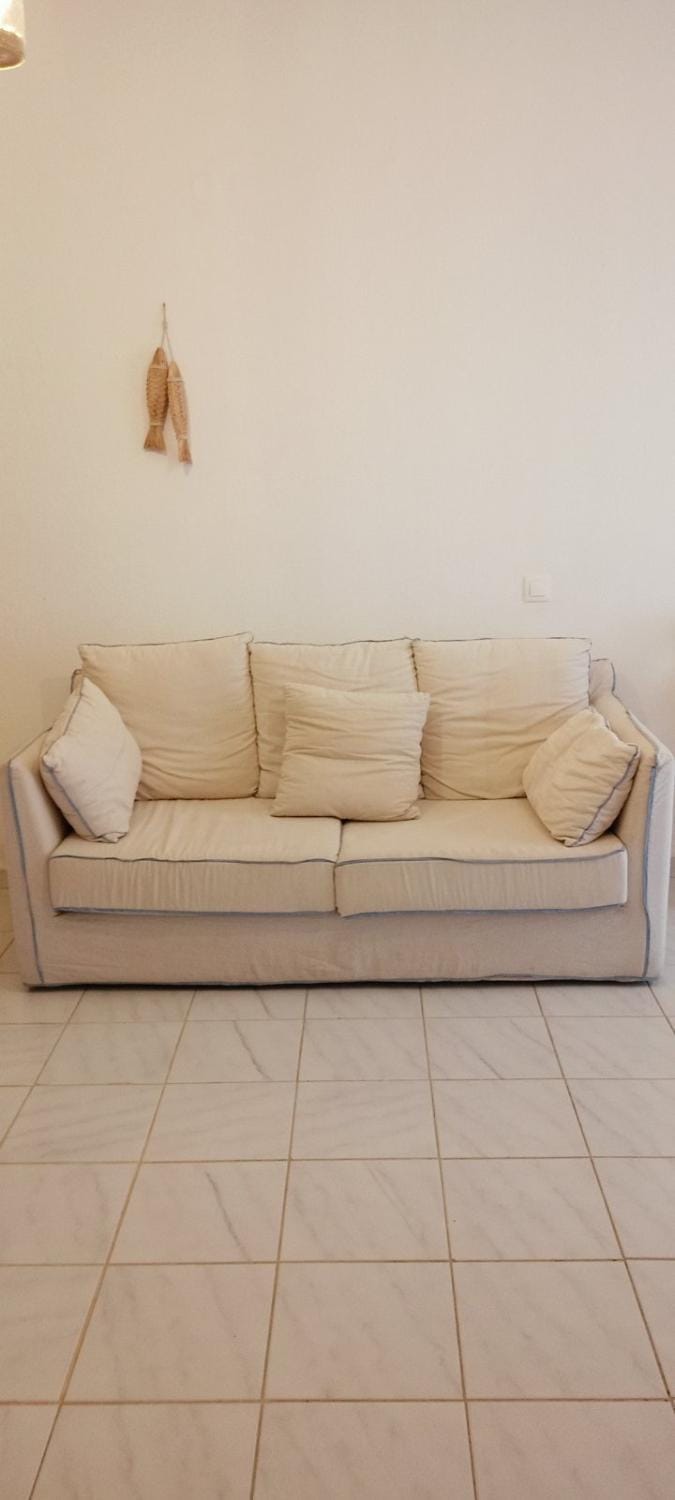 Sea Front Blue Apartment in Nikiti