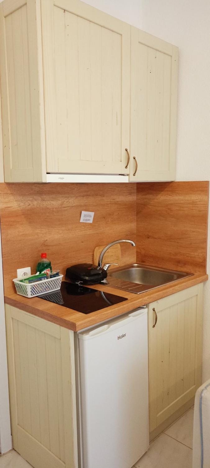 Sea Front Blue Apartment in Nikiti