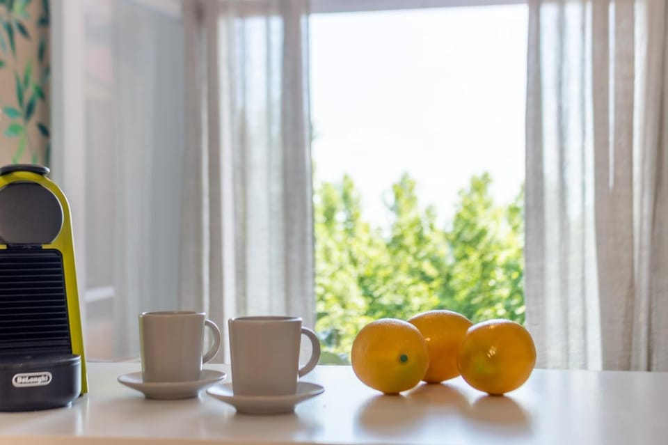 Coffee/tea facilities, Decorative detail