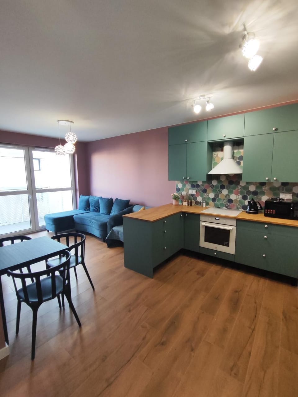 Kitchen or kitchenette, Living room, Seating area