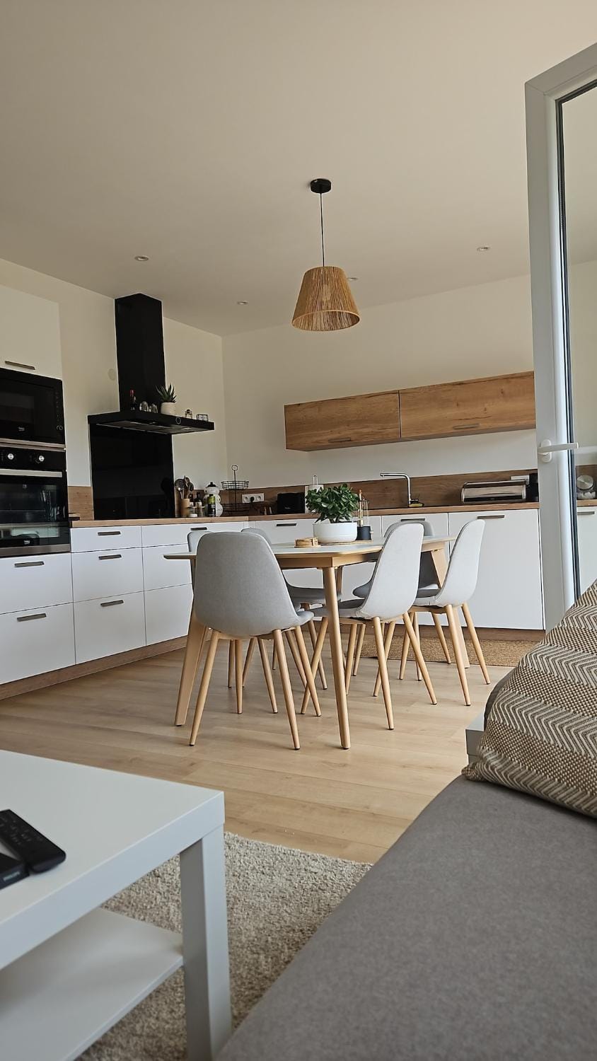 Maison proche ville, proche gare Apartment in Bourgogne-Franche-Comté