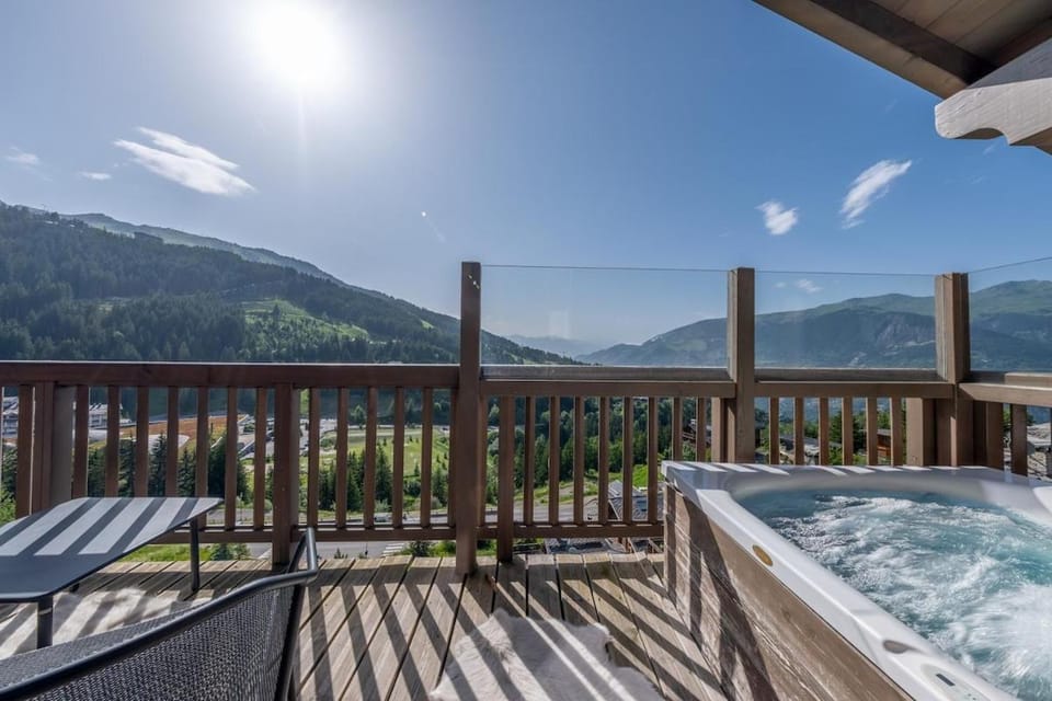 4 Bedrooms Penthouse in Courchevel 1650 Apartment in Saint-Bon-Tarentaise
