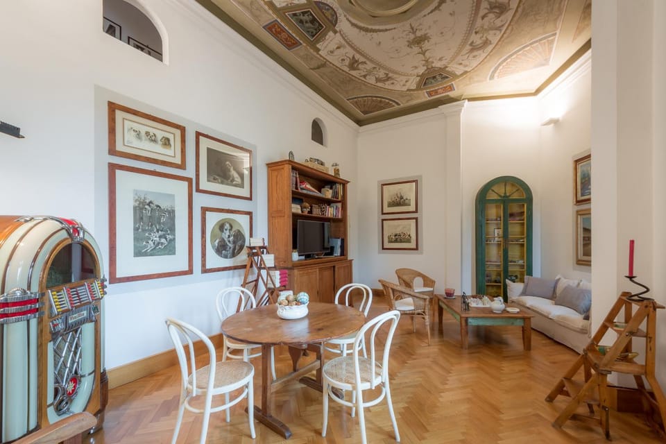 Boboli Poggio Imperiale in charming villa Apartment in Florence