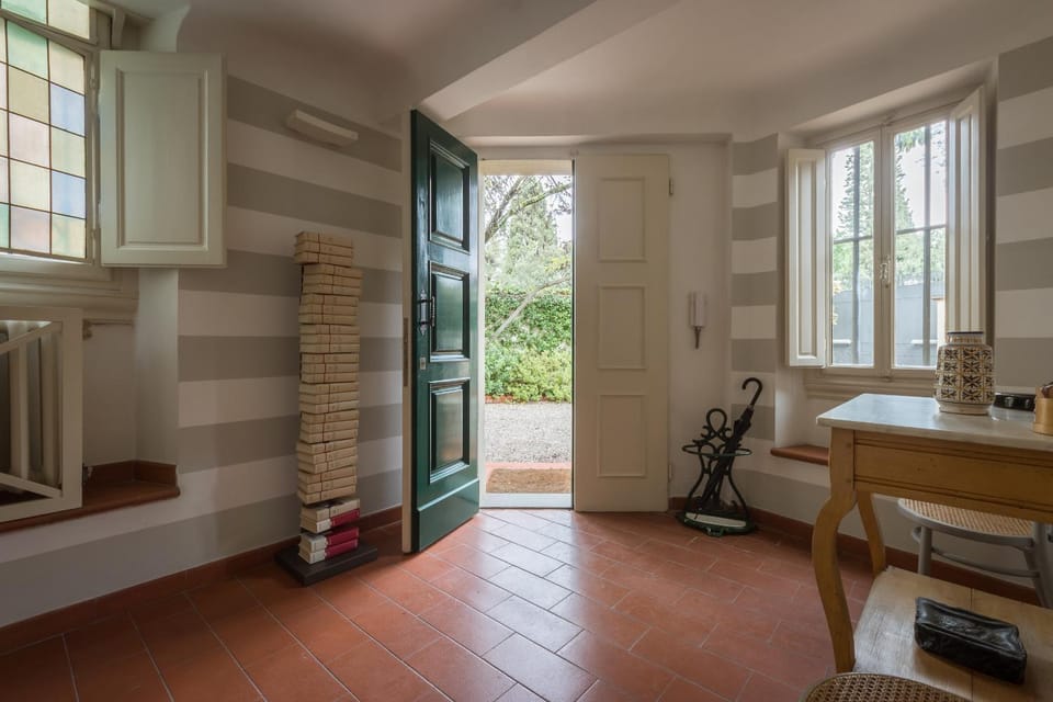 Boboli Poggio Imperiale in charming villa Apartment in Florence