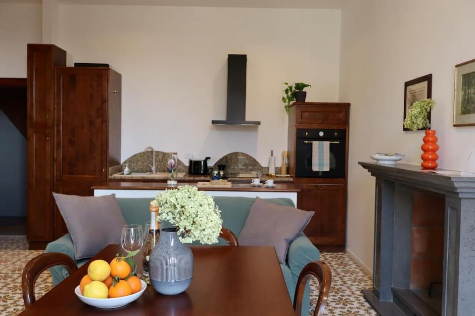 Kitchen or kitchenette, Living room, Dining area