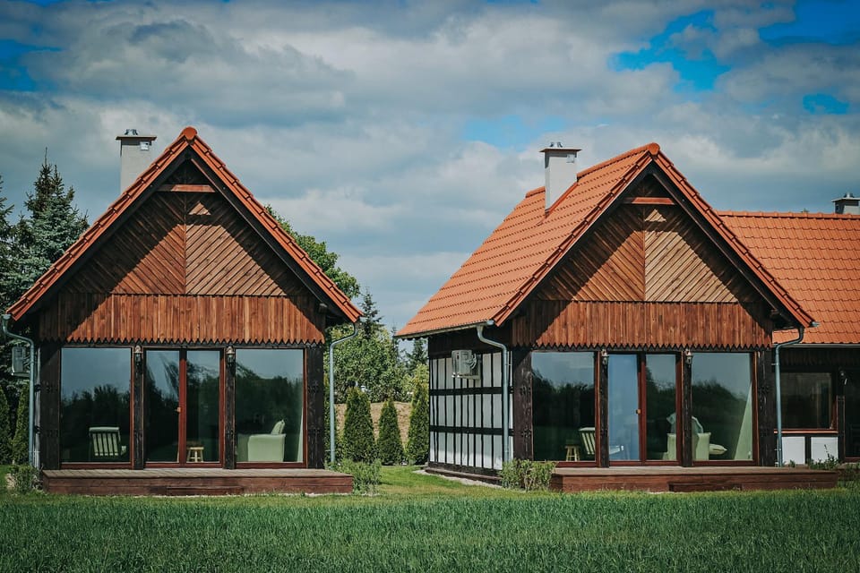 Property building, Day, Garden, Balcony/Terrace