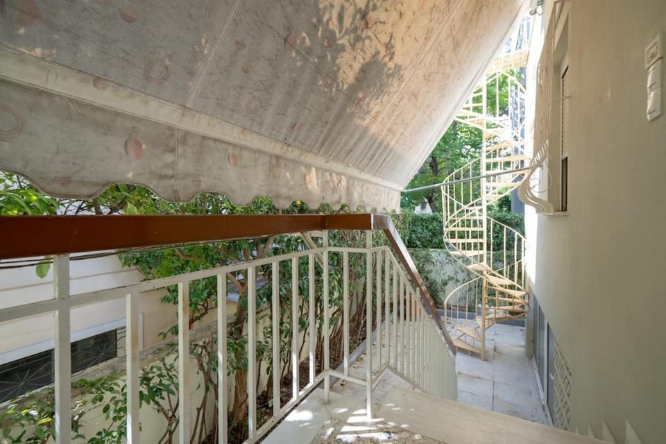 Retro 2-Bdrm House Near Metro in Heraklion by ΜΡS Apartment in Central Athens Regional Unit, Greece