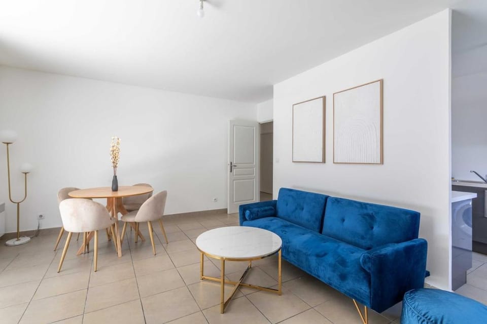 Apartment with air conditioning near Porte dAix and Vieux Port Apartment in Marseille