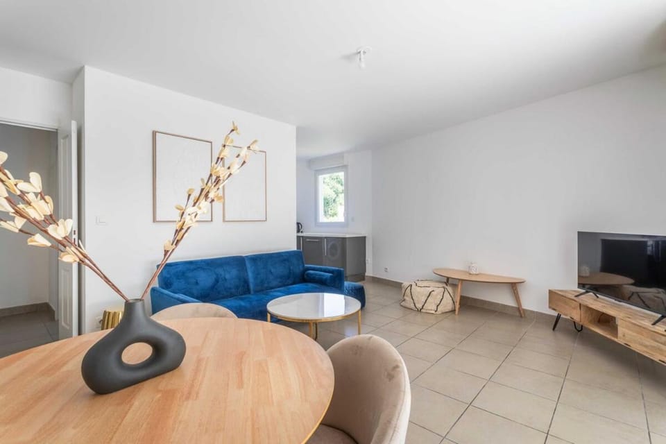 Apartment with air conditioning near Porte dAix and Vieux Port Apartment in Marseille