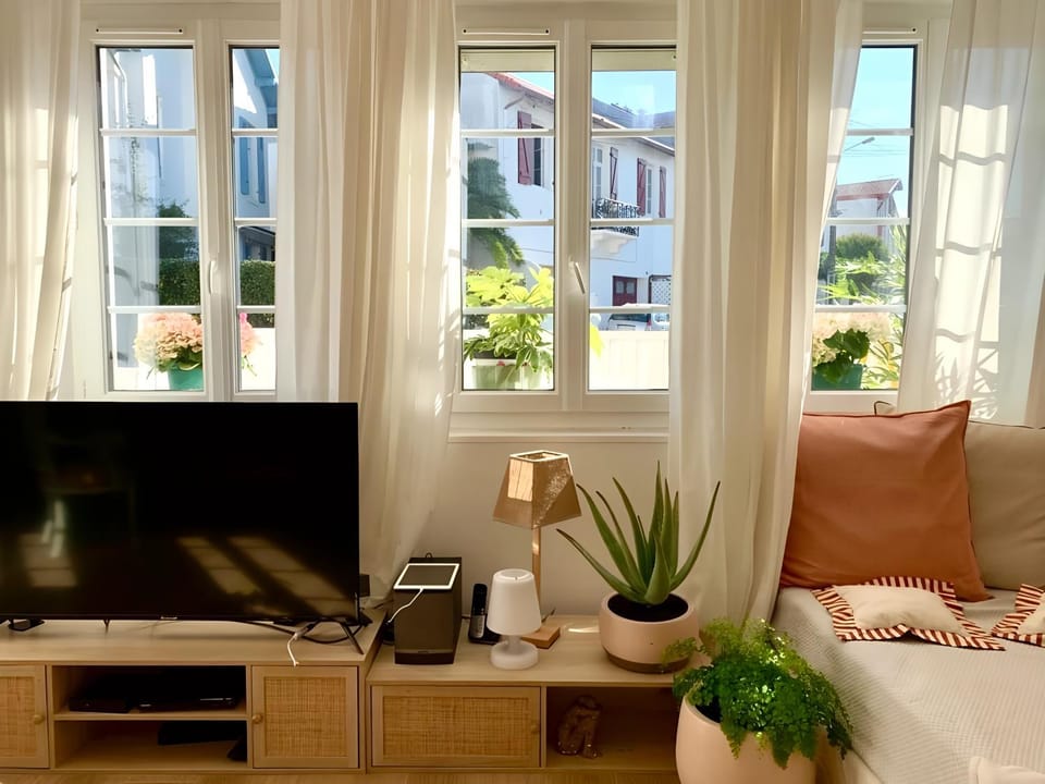 NEW Very big wonderful T3 -5 min walking from beach ! Apartment in Biarritz
