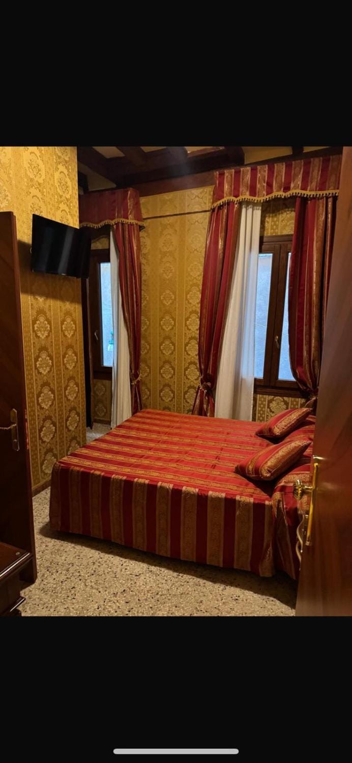 Zulian V Bed and Breakfast in San Marco