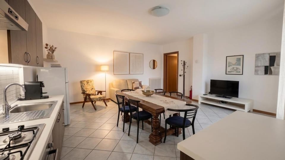 Day, Living room, Time of day, kitchen