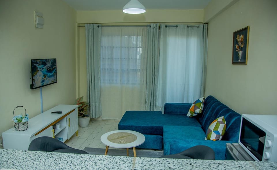 Minimalist Escape Executive One Bedroom with WIFI Apartment in Kenya