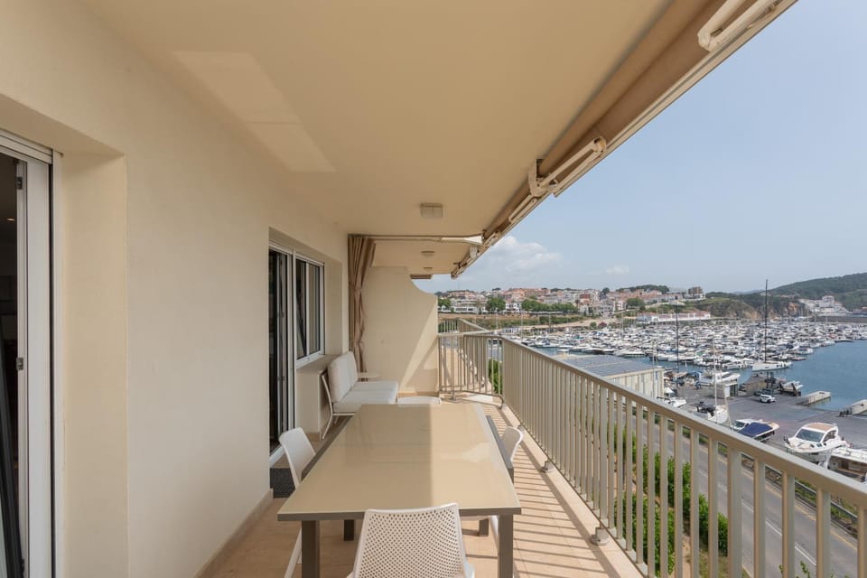 View (from property/room), Balcony/Terrace, Sea view