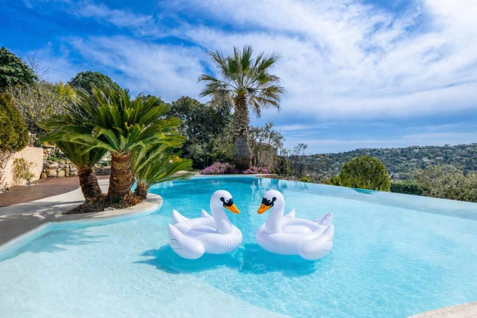 Villa Picasso # Vue Panoramique - Luxe - Jacuzzi House in Mougins