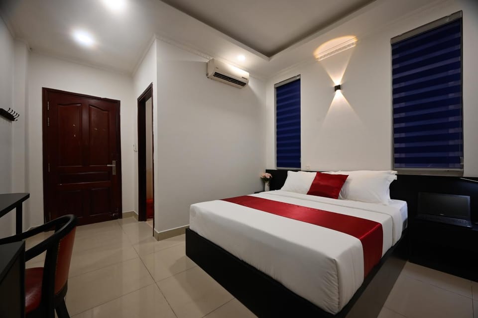 Khách sạn Trung Mai-Tân Bình Hotel in Ho Chi Minh City