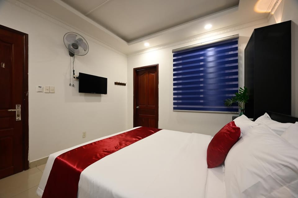 Khách sạn Trung Mai-Tân Bình Hotel in Ho Chi Minh City