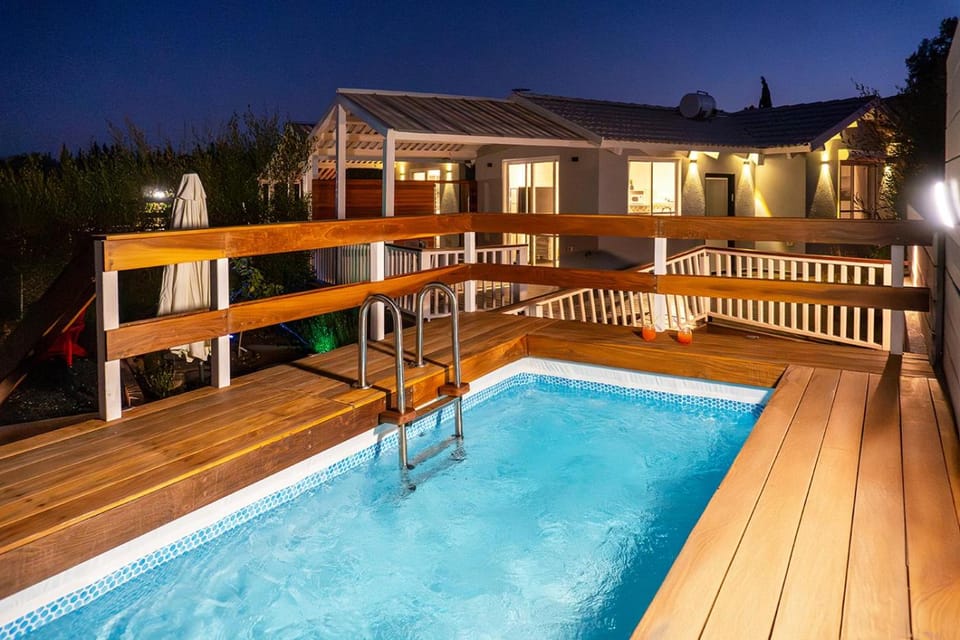 Night, Swimming pool