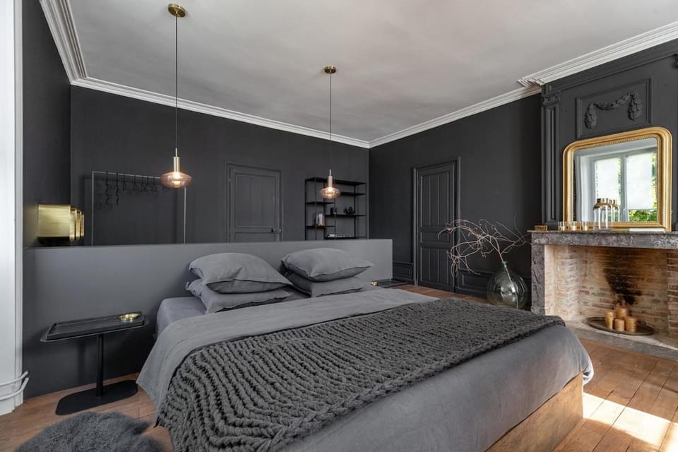 Bed, Bedroom