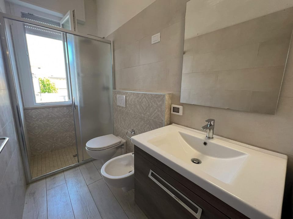 Shower, Toilet, Bathroom, bidet