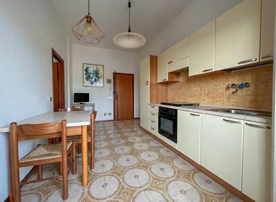 Day, Seating area, Time of day