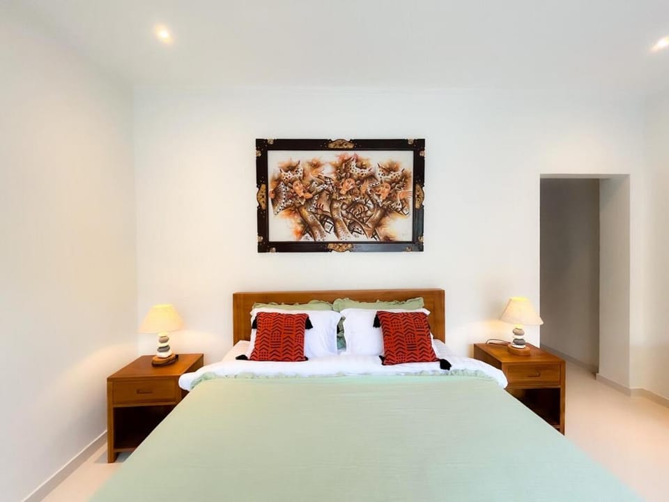 Bed, Bedroom, air conditioner