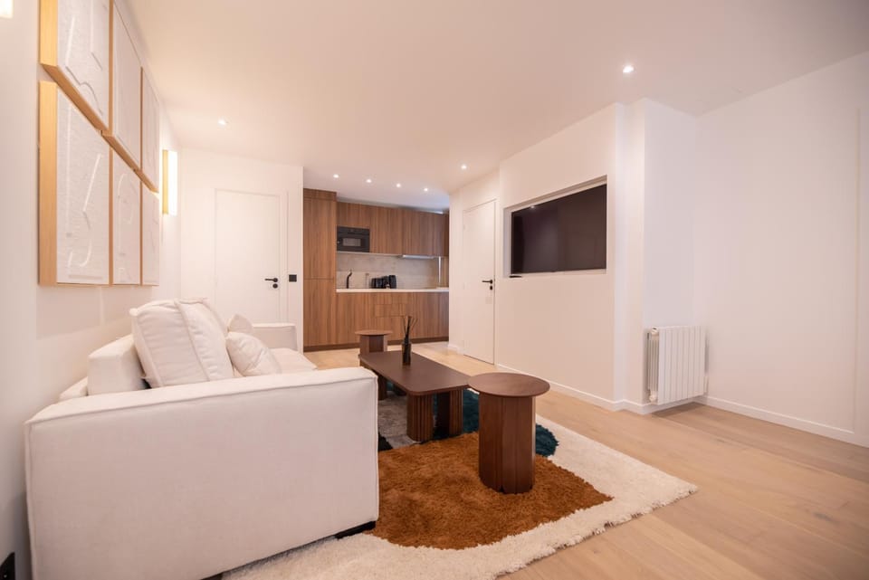 Communal lounge/ TV room, TV and multimedia, Kitchen or kitchenette, Living room
