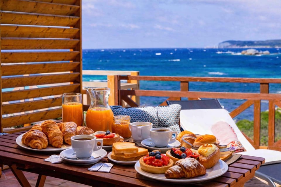 Balcony/Terrace, Food and drinks, Continental breakfast