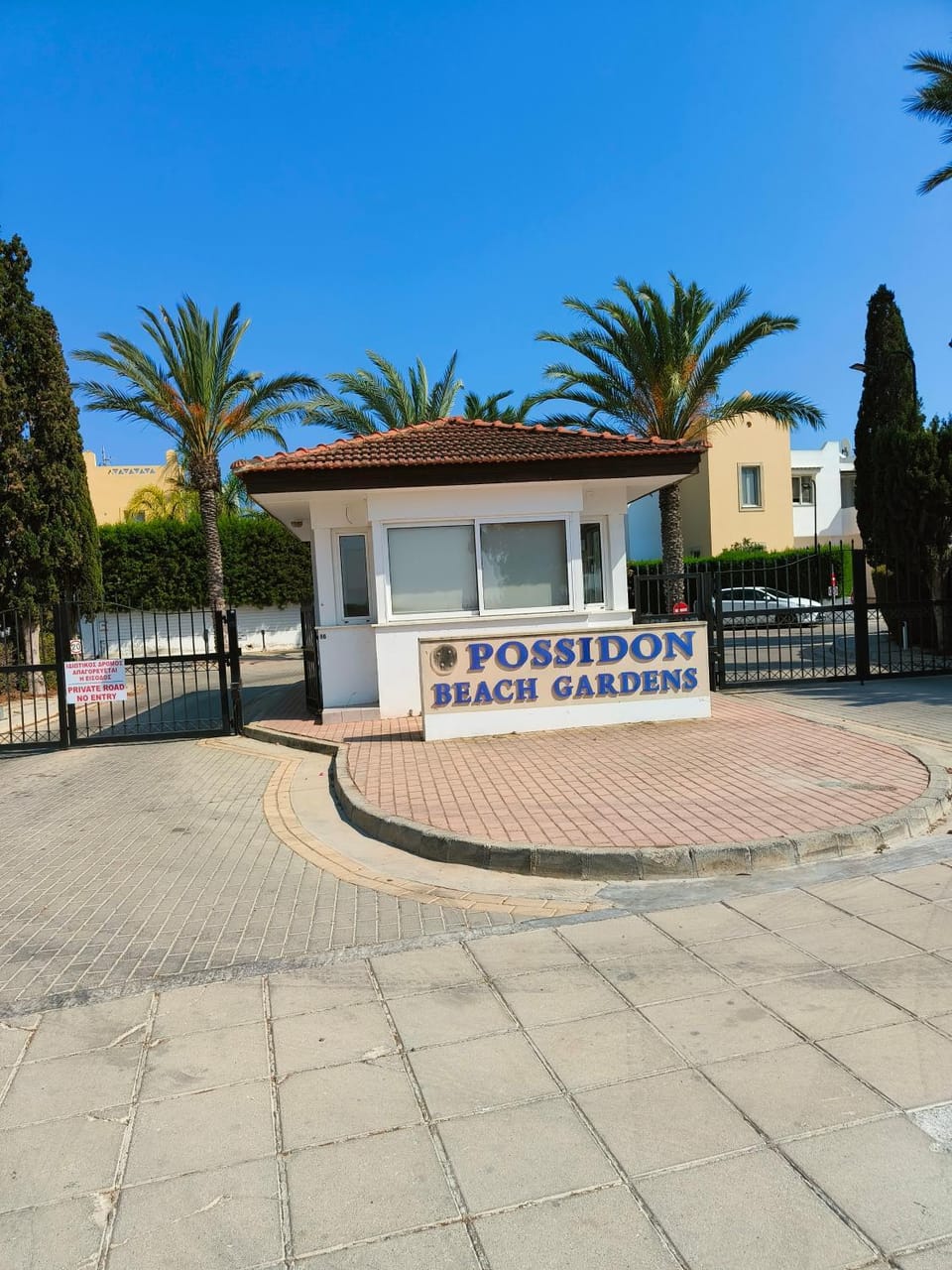 Property building, Property logo or sign, Logo/Certificate/Sign, Street view
