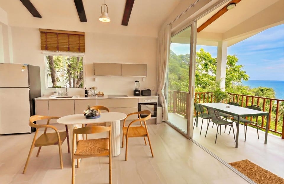 Day, Natural landscape, Coffee/tea facilities, Dining area, kitchen