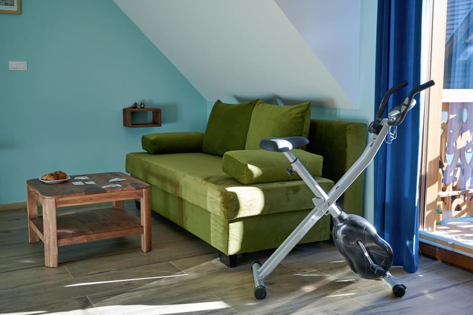 Living room, Seating area, furniture