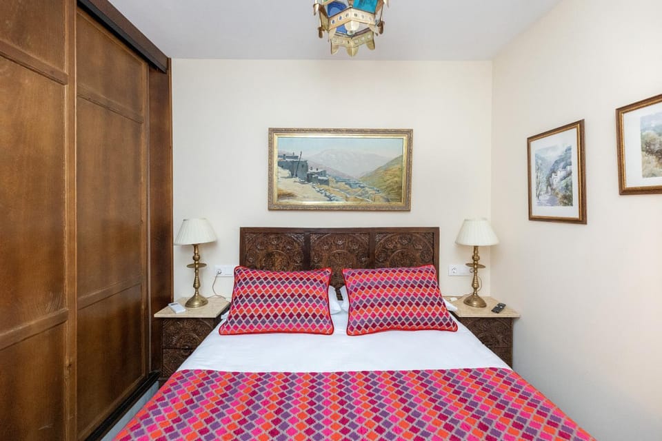Bed, Decorative detail, Bedroom