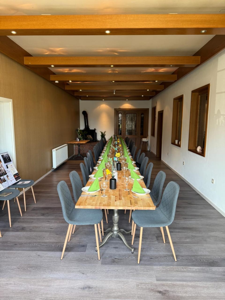 Restaurant/places to eat, Banquet/Function facilities