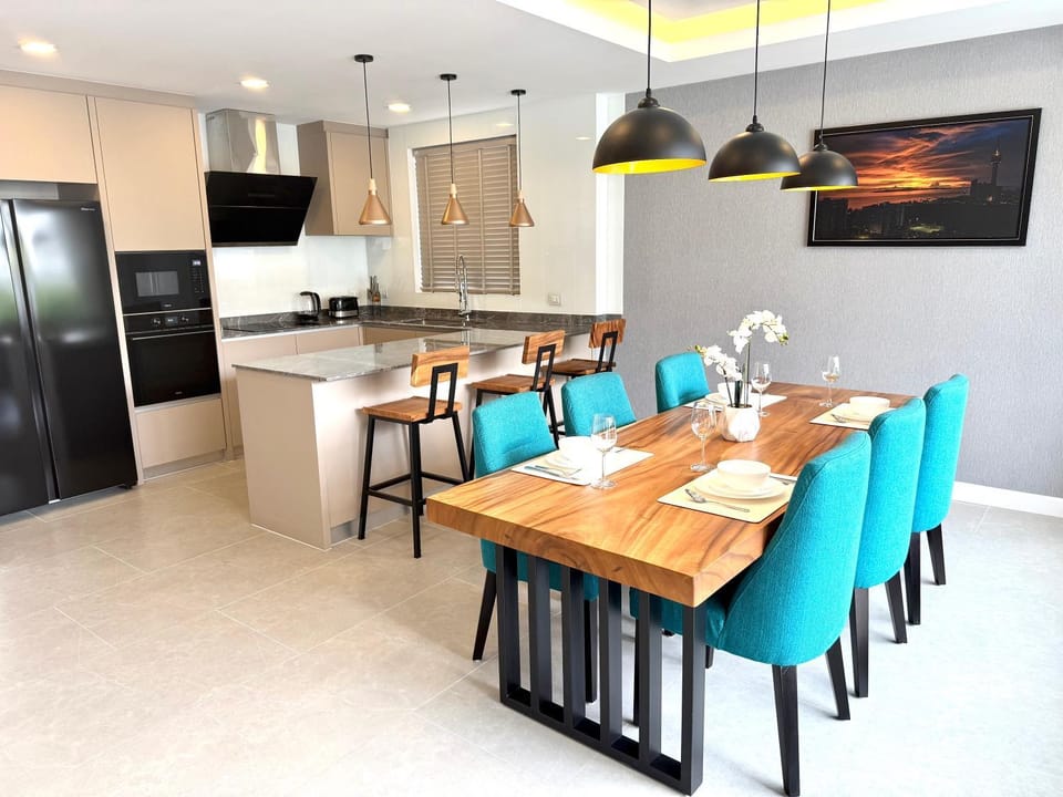 Zensiri Stylish Brand New Pool Villa Villa in Pattaya City