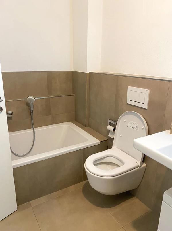 Toilet, Bathroom, Bath