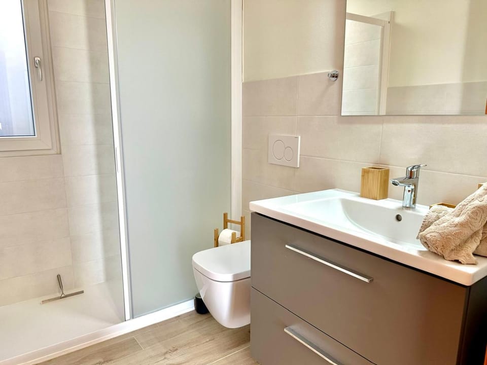 Casetta Rossa Apartment in Tremezzo