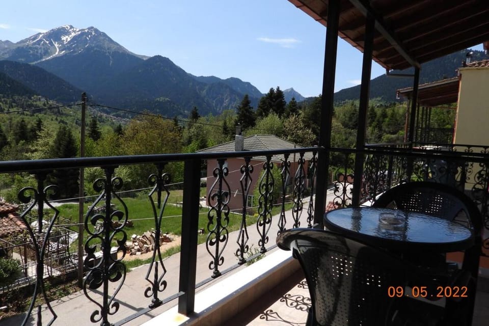 Patio, Natural landscape, View (from property/room), Balcony/Terrace, Mountain view