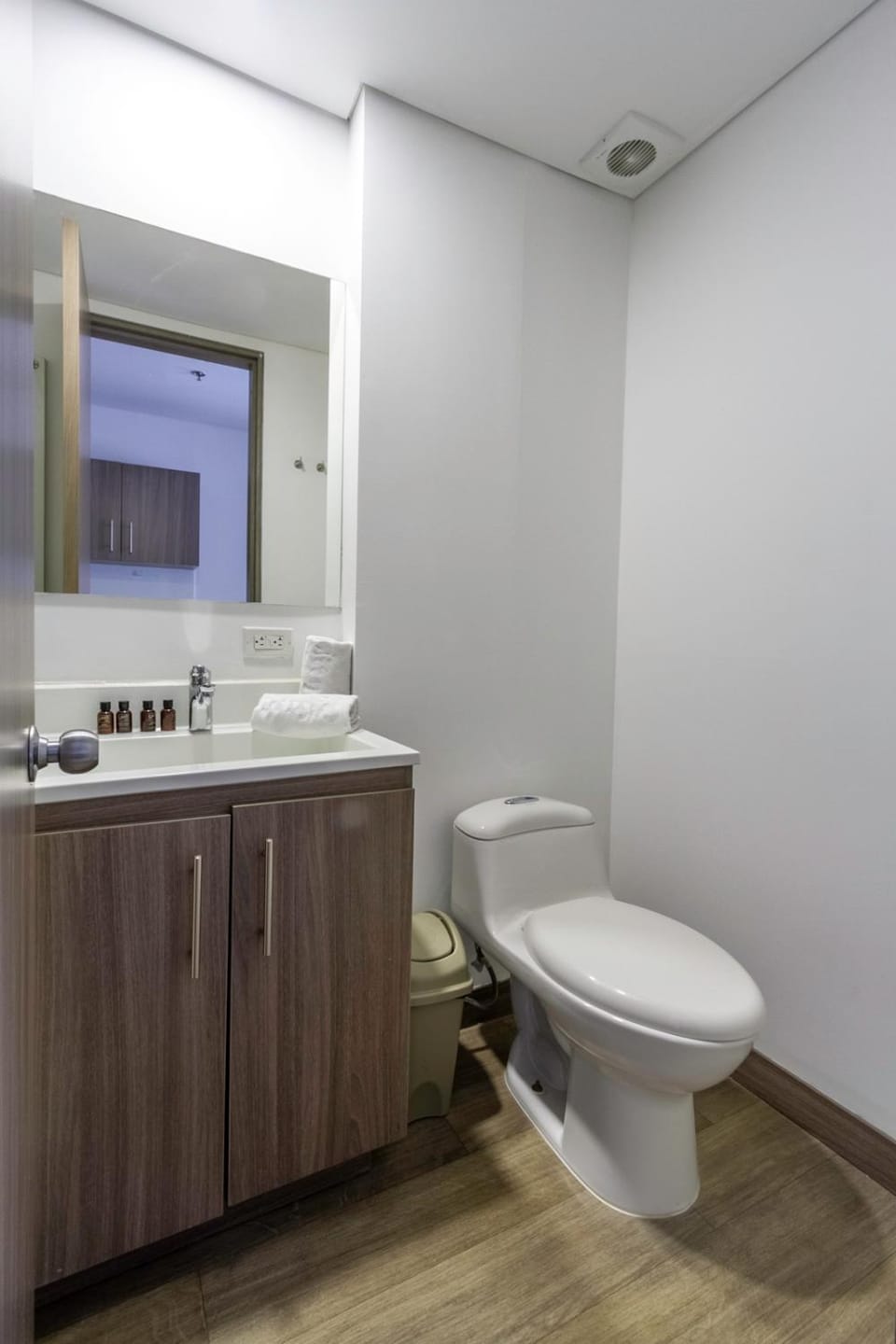 Cozy and centrally located flat near Monserrate - 11003 Apartment in Bogota
